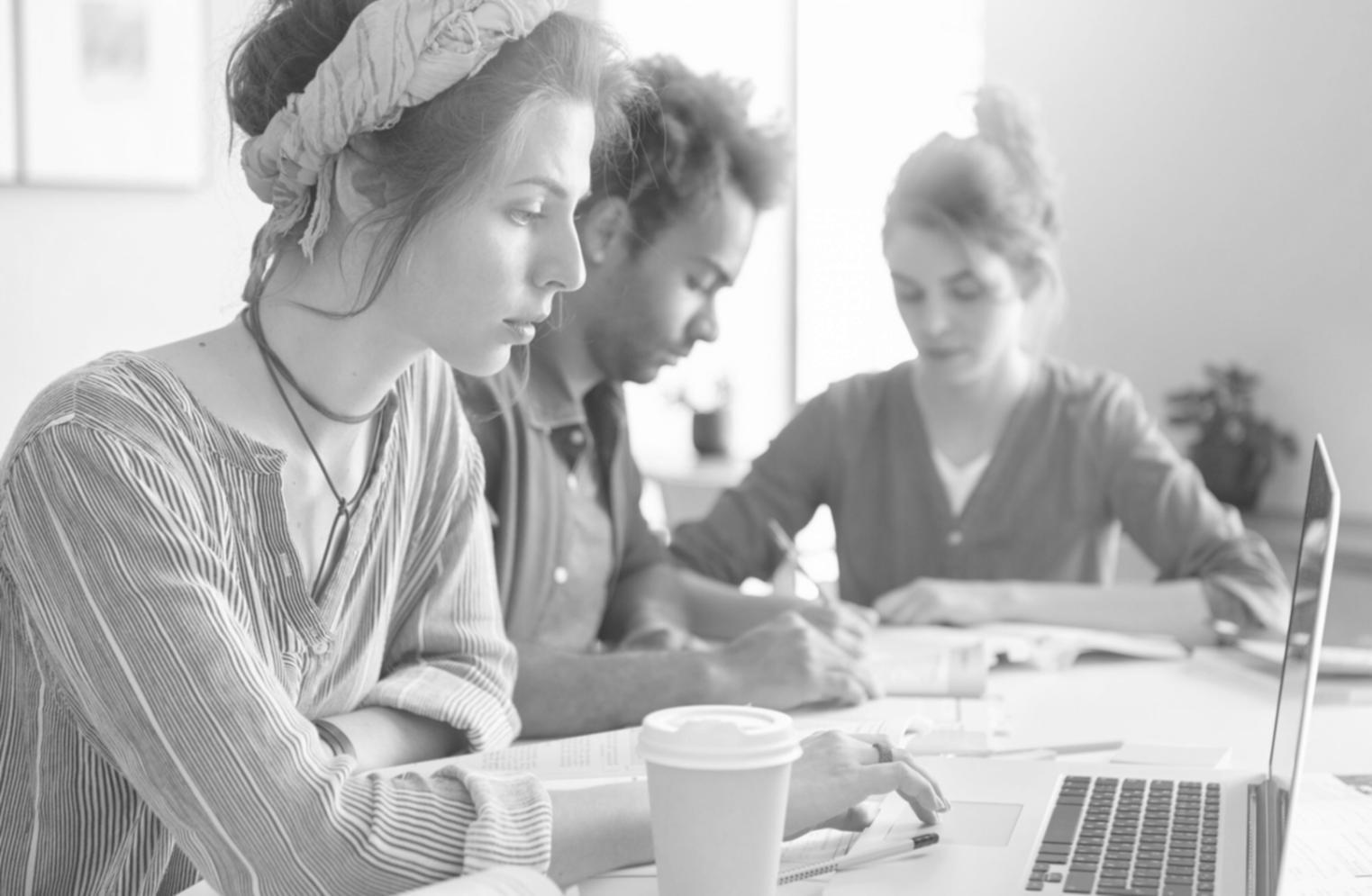 Espace de travail collaboratif où nos formations prennent vie