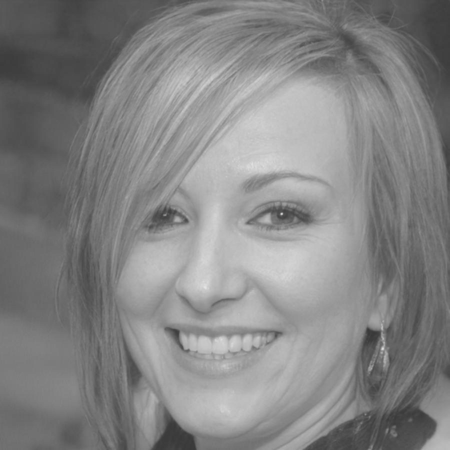 Portrait de Léna Berthaume, responsable formations finances